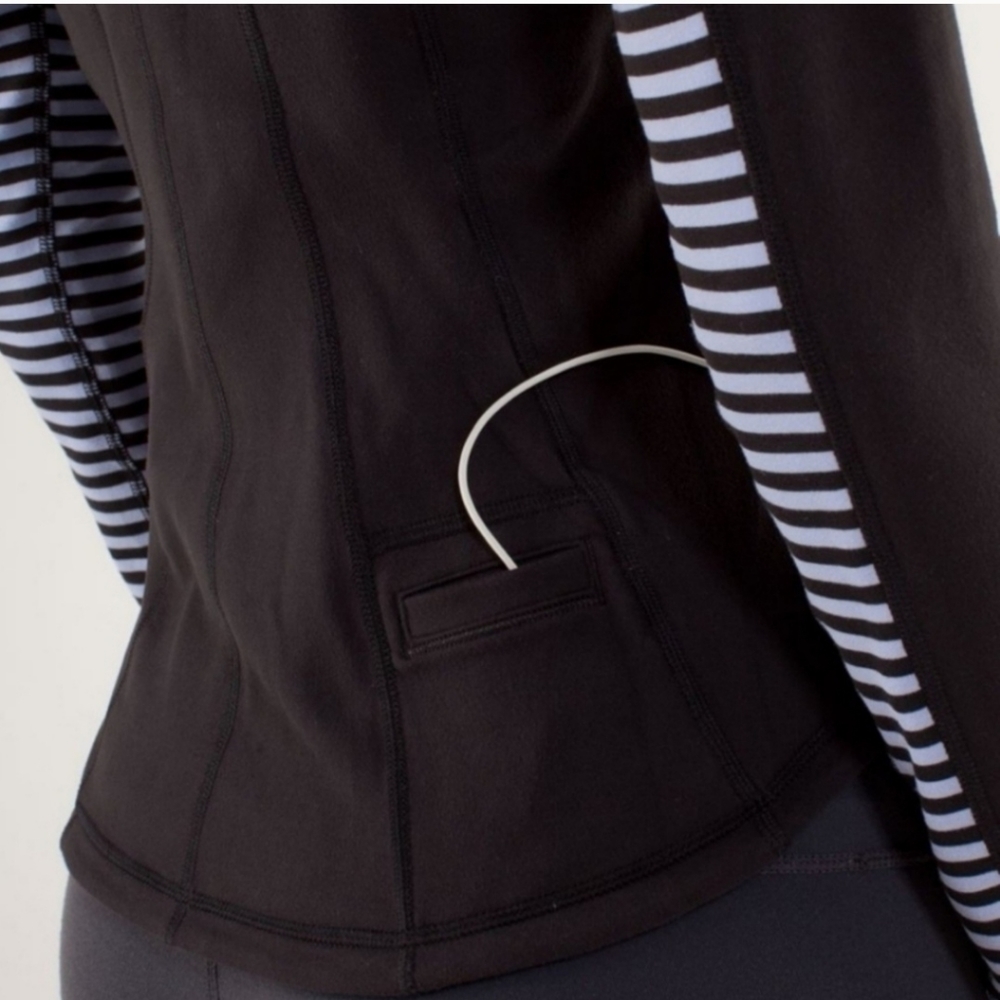 Lululemon Run: U-Turn Pullover *Reversible - Picture 14 of 16
